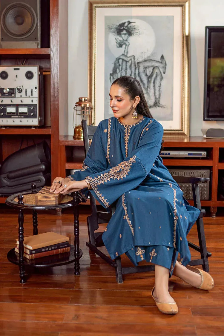 UGRE LAWN LUXURY UNSTITCHED EMB 2PC