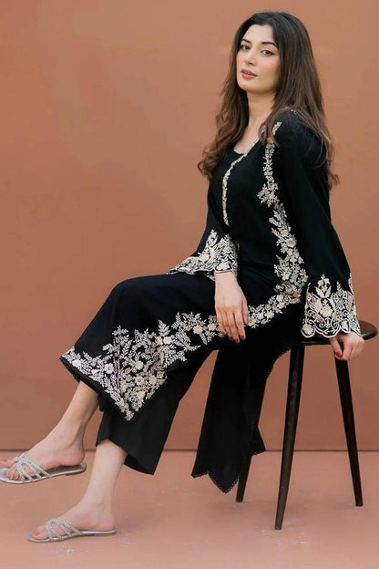 Zahid FABRICS LAWN UNSTITCHED EMB 2PC